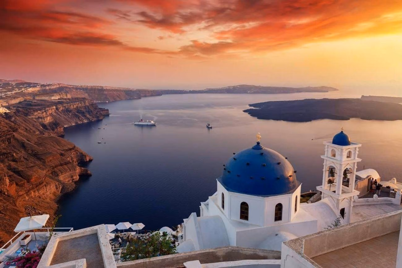 Greece Highlights – Athens, Santorini & Mykonos, 10 Days