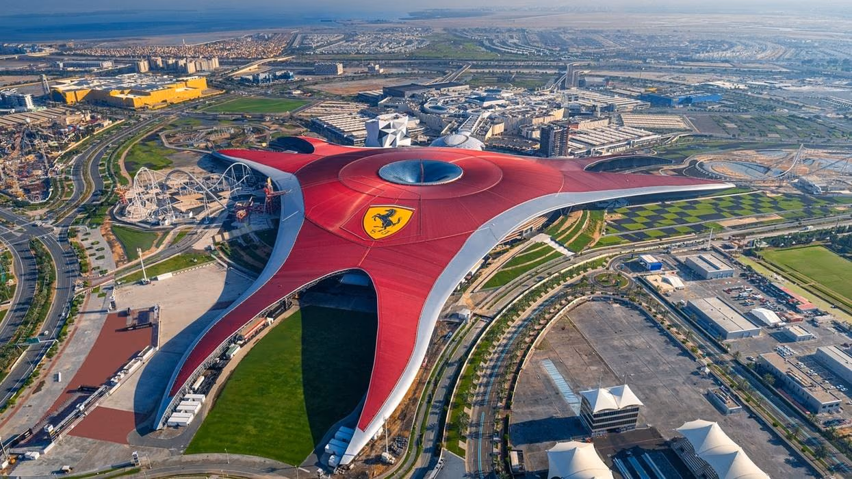 Abu Dhabi – Culture & Entertainment | 4 Days / 3 Nights