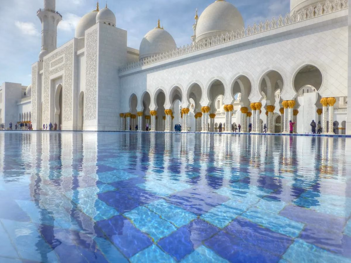 Abu Dhabi – Culture & Entertainment | 4 Days / 3 Nights